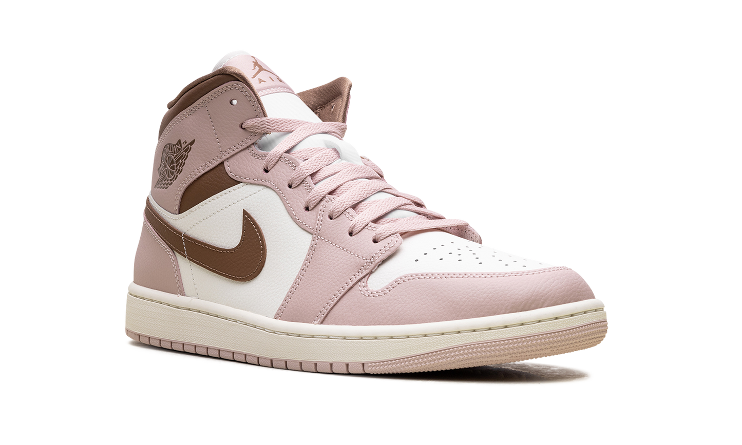Jordan 1 Mid WMNS Pink Oxford Brown BQ6472 620