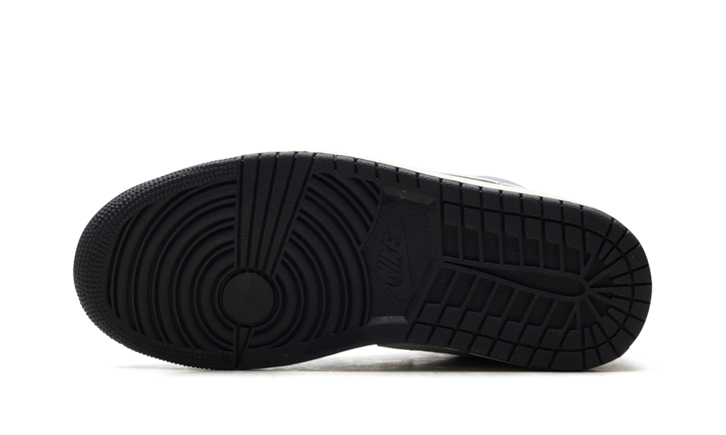Air Jordan 1 Low SE Light Smoke Grey HQ2010 012