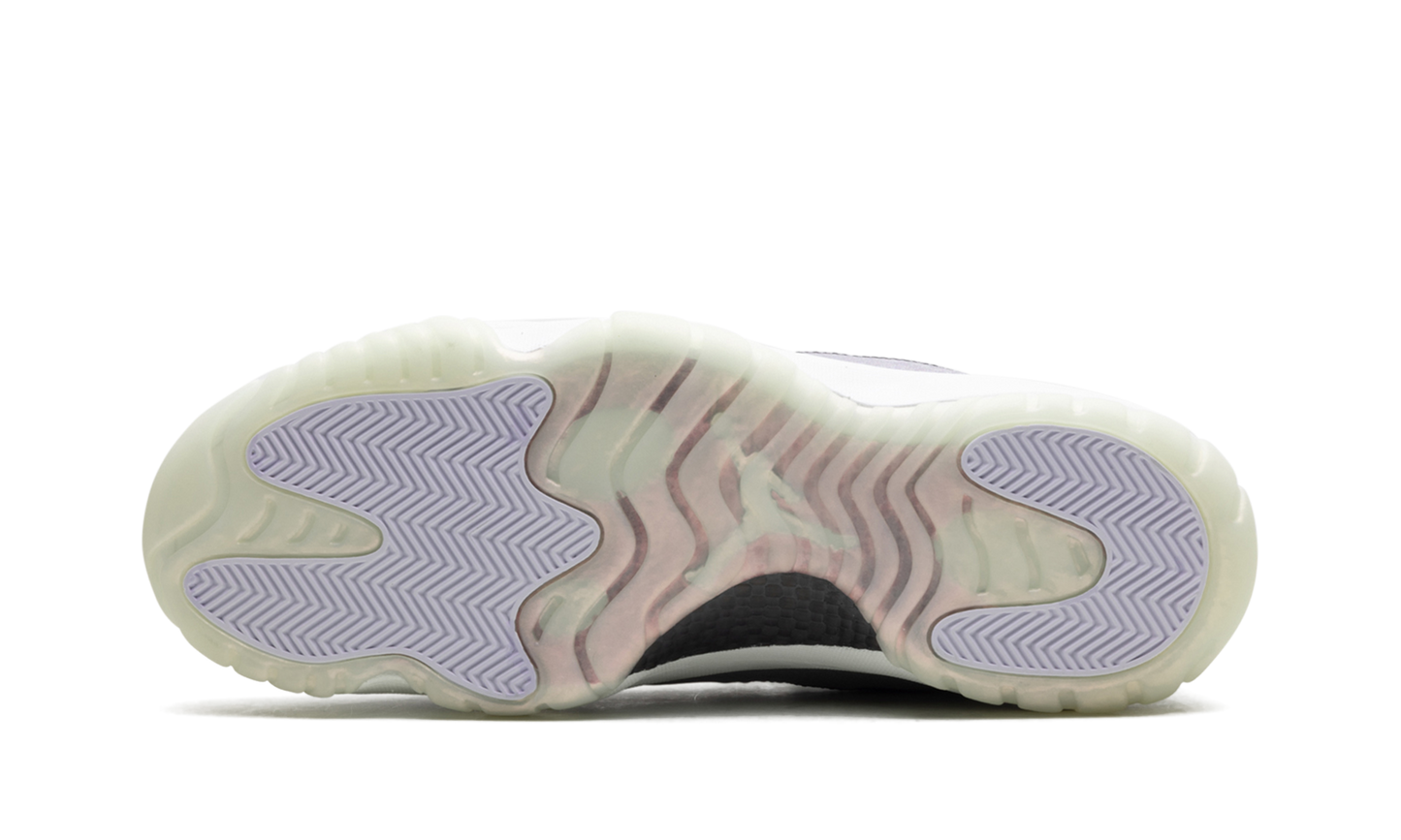 Air Jordan 11 Low Year of the Snake HQ7000 001